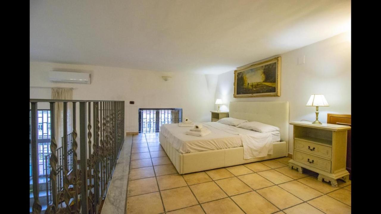 A Casa Di Maria Apartment เนเปิลส์ ภายนอก รูปภาพ